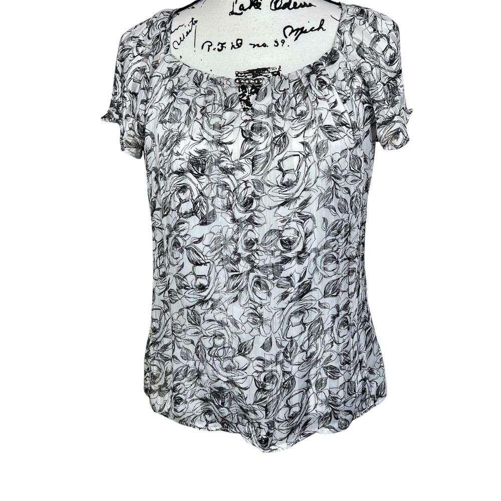 Sara Michelle Petite Short Sleeve Black & White Floral Blouse Shirt- Size PM